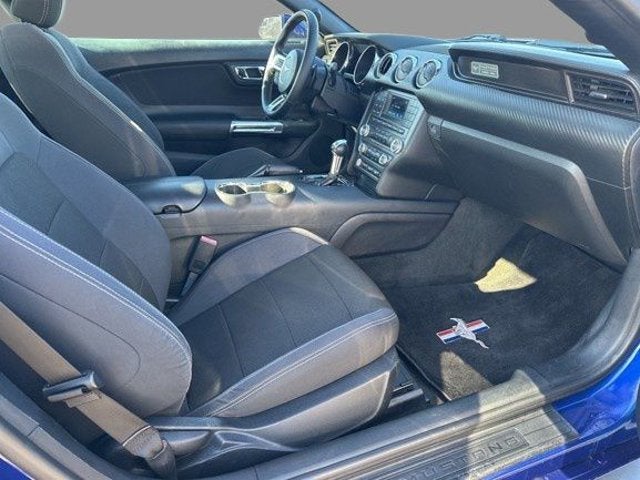 2016 Ford Mustang V6