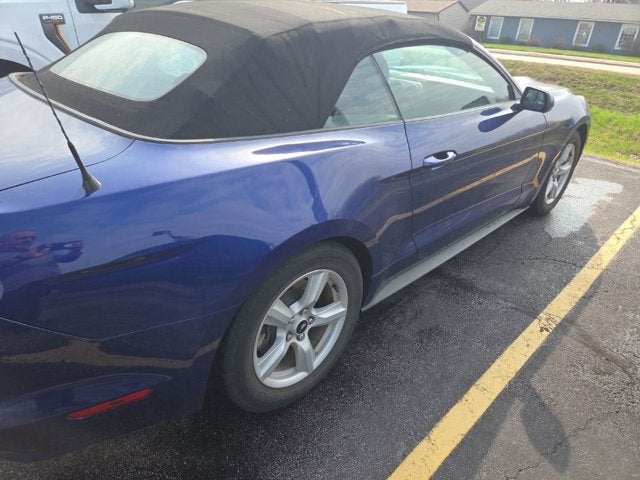 2016 Ford Mustang V6