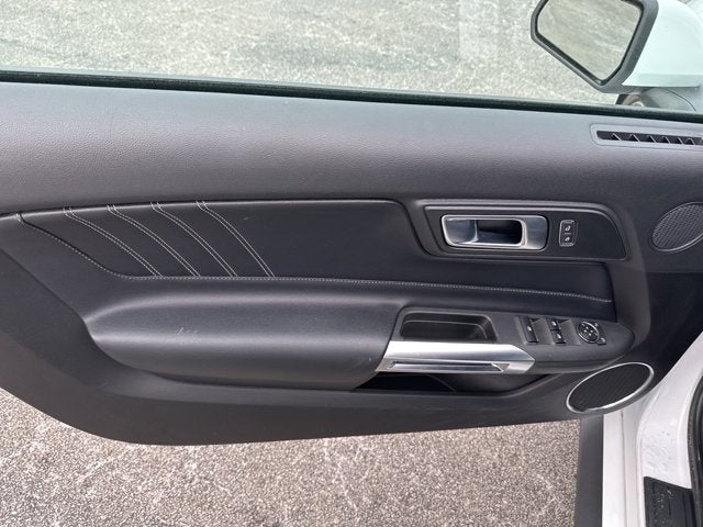 2022 Ford Mustang EcoBoost