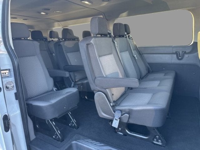 2023 Ford Transit Passenger Wagon XLT