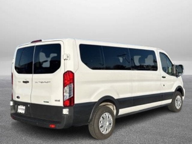 2023 Ford Transit Passenger Wagon XLT