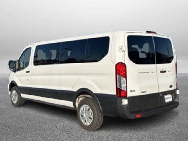 2023 Ford Transit Passenger Wagon XLT