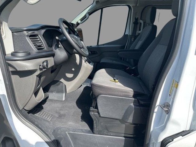 2024 Ford Transit Passenger Wagon XLT