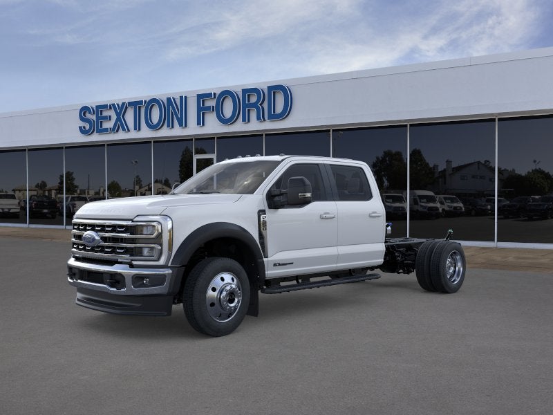 2026 Ford Chassis Cab F-550® LARIAT®