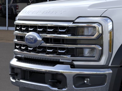 2026 Ford Chassis Cab F-550® LARIAT®