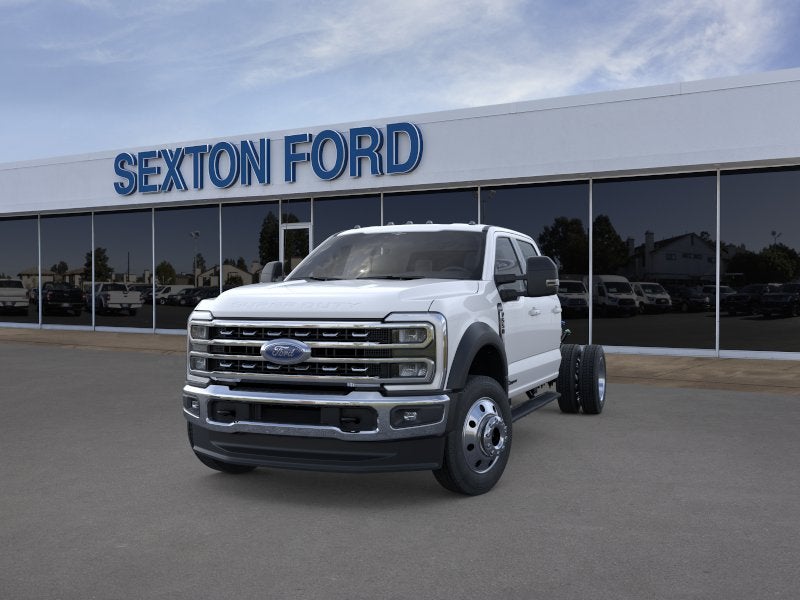 2026 Ford Chassis Cab F-550® LARIAT®