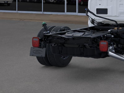2026 Ford Chassis Cab F-550® LARIAT®