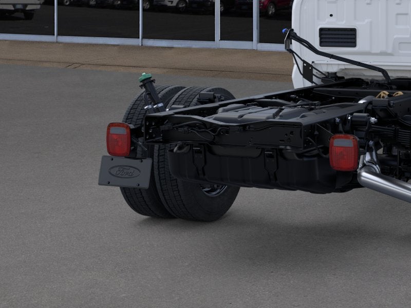 2026 Ford Chassis Cab F-550® LARIAT®