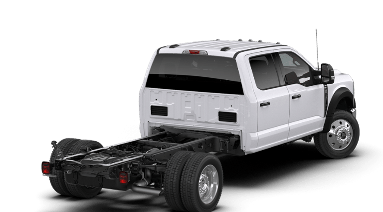 2026 Ford Chassis Cab F-550® LARIAT®