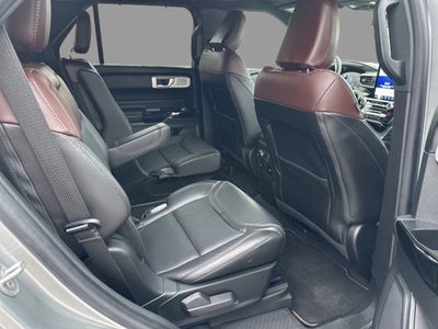 2022 Ford Explorer Platinum