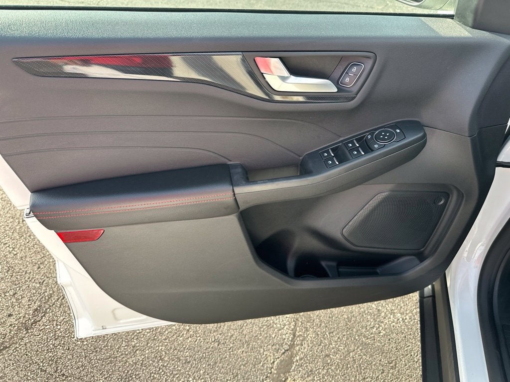 2024 Ford Escape ST-Line Select