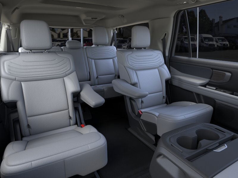 2025 Ford Expedition Platinum® MAX