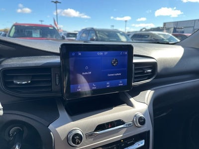 2023 Ford Explorer Base