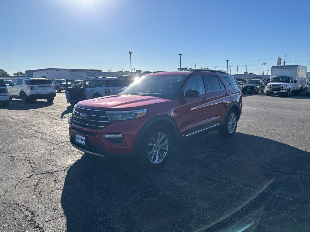 2023 Ford Explorer XLT