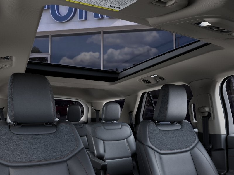 2027 Ford Explorer 4DR 4WD ACTIVE