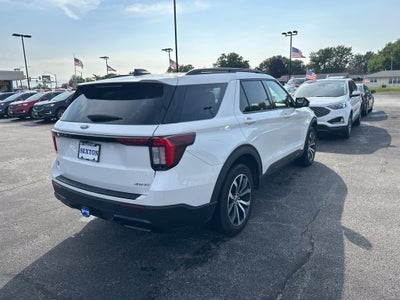 2025 Ford Explorer ST-Line