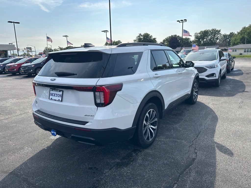 2025 Ford Explorer ST-Line