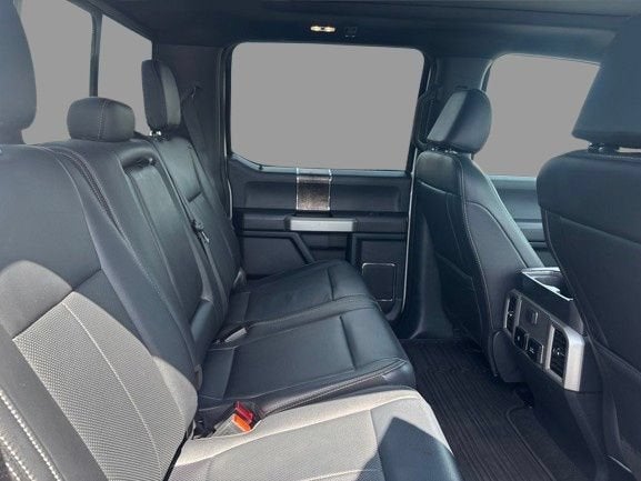 2022 Ford Super Duty F-250 SRW LARIAT