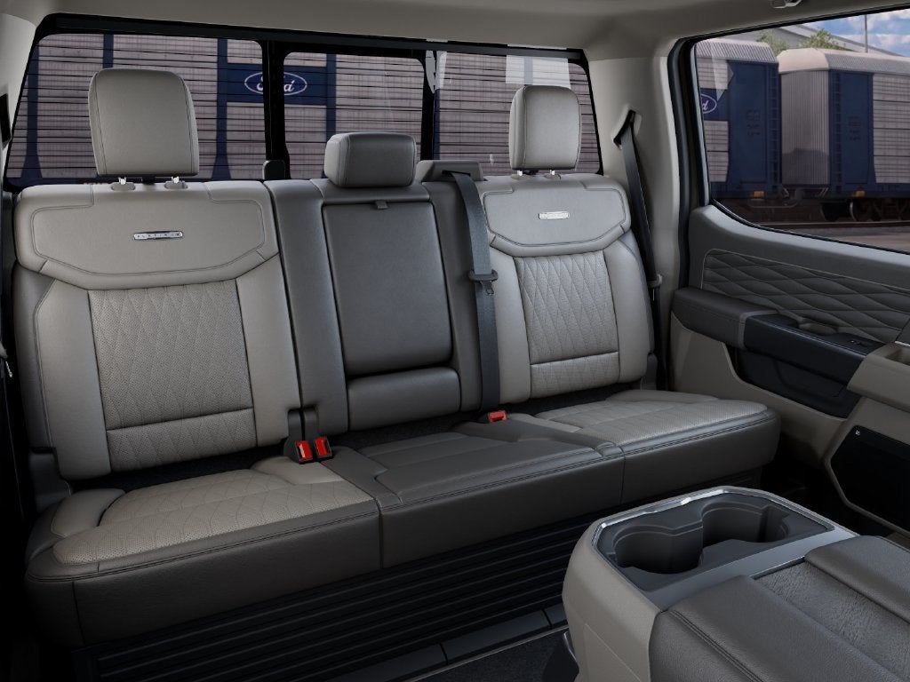 2027 Ford Super Duty F-250 SRW Platinum