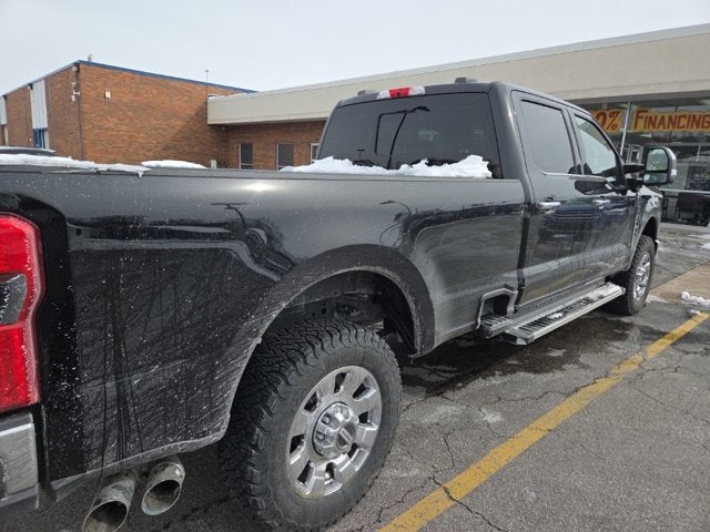 2023 Ford Super Duty F-350 SRW LARIAT