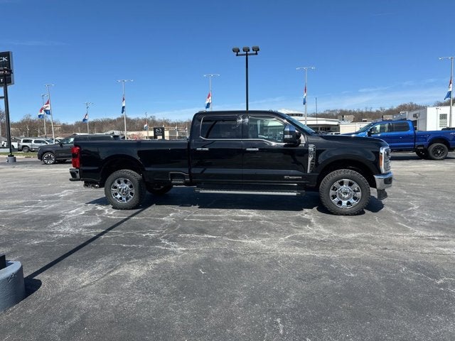 2023 Ford Super Duty F-350 SRW LARIAT