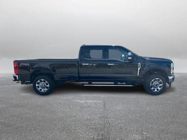 2024 Ford Super Duty F-350 SRW LARIAT