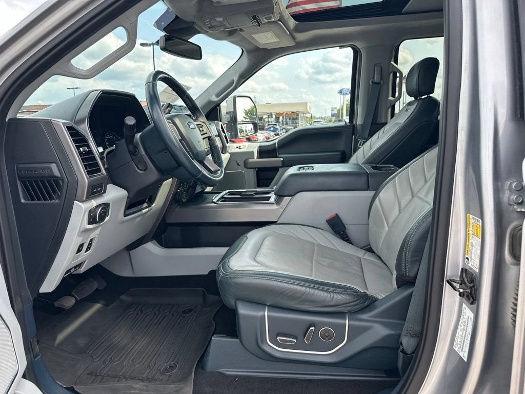 2022 Ford Super Duty F-350 SRW Limited