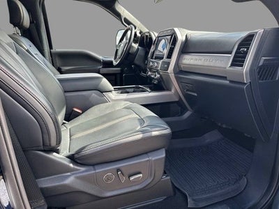 2022 Ford Super Duty F-450 DRW Platinum