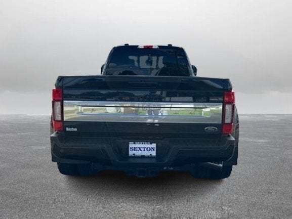 2022 Ford Super Duty F-450 DRW Platinum