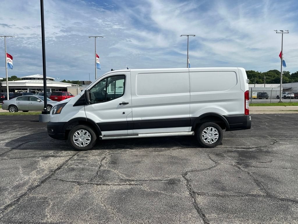 2025 Ford Transit Cargo Van Base