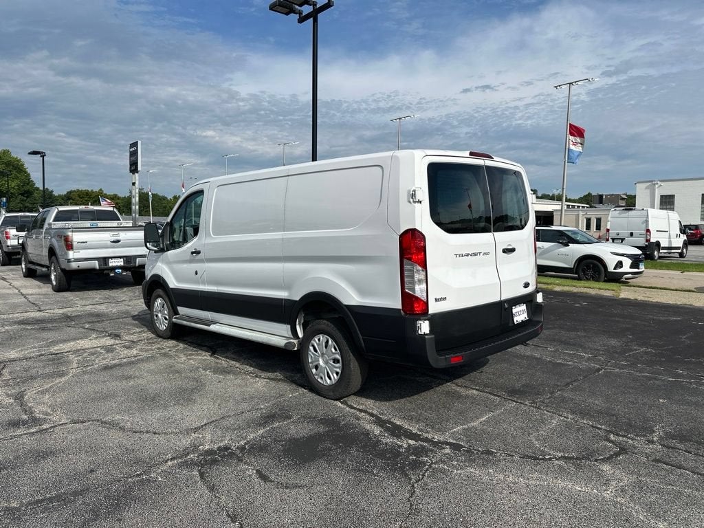 2025 Ford Transit Cargo Van Base