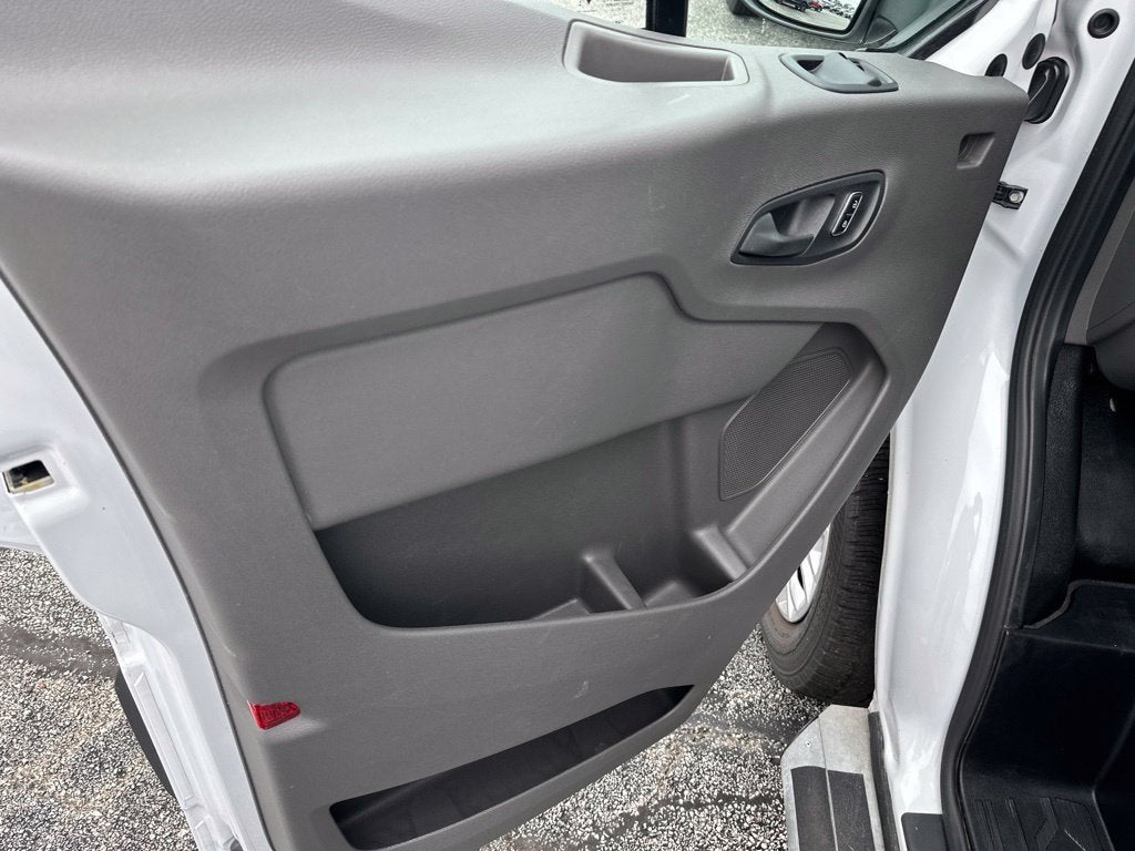 2025 Ford Transit Cargo Van Base