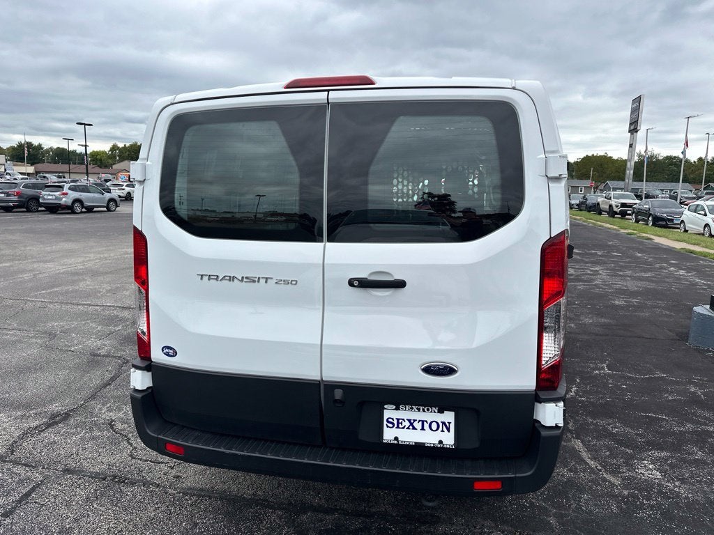 2025 Ford Transit Cargo Van Base