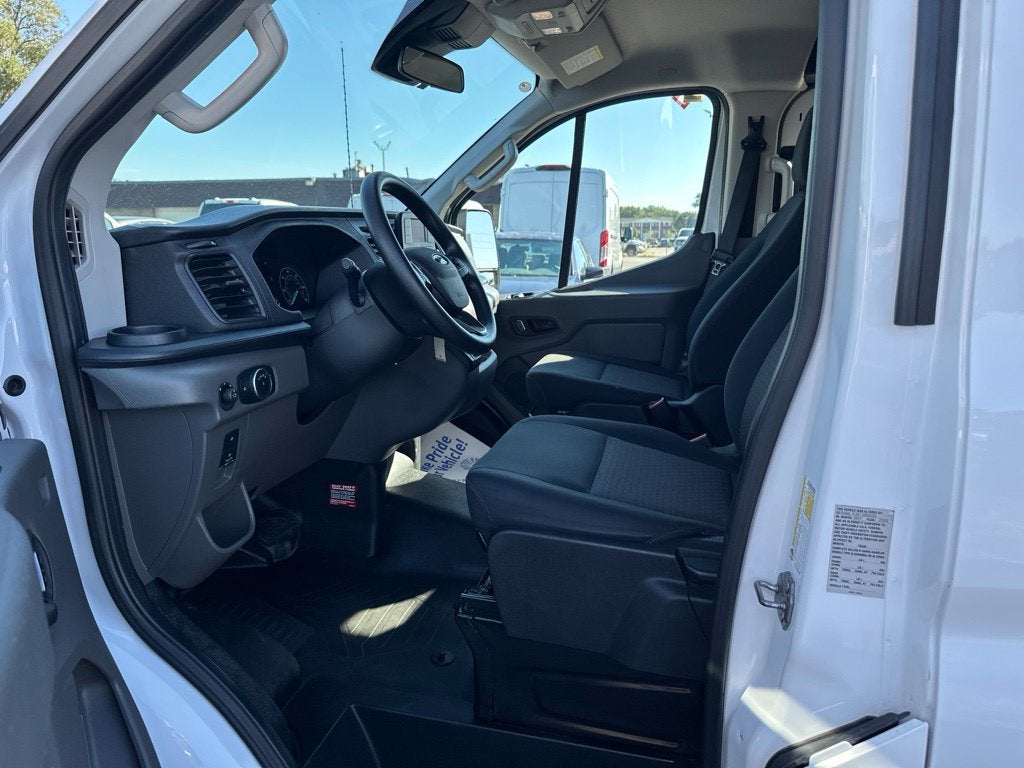 2025 Ford Transit Cargo Van Base