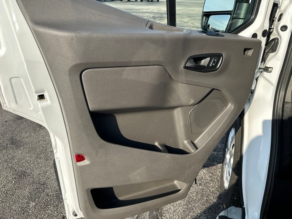 2025 Ford Transit Cargo Van Base