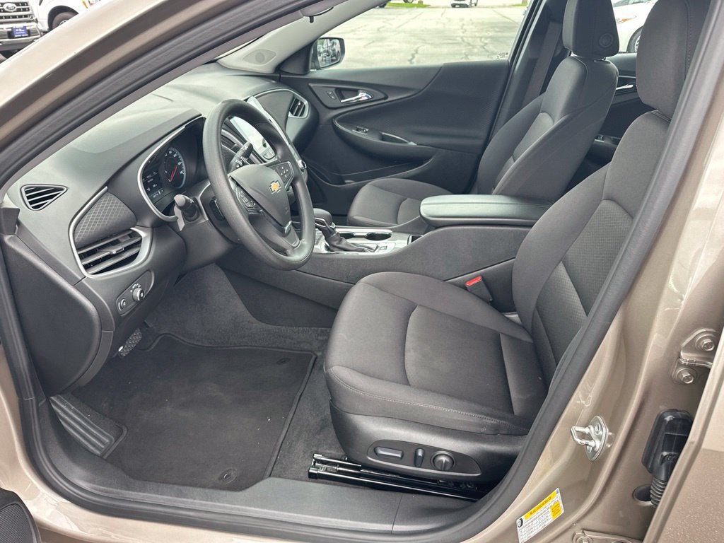 2025 Chevrolet Malibu LT