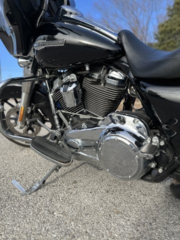 2021 Harley-Davidson Street Glide FLHX Base
