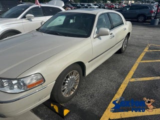 2006 Lincoln Town Car Signature Limited