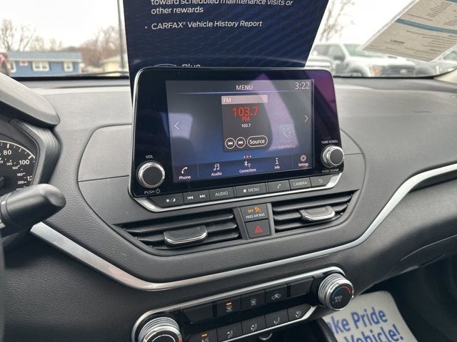 2022 Nissan Altima 2.5 SV