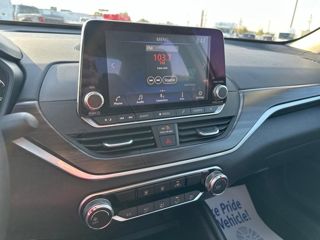 2025 Nissan Altima SV