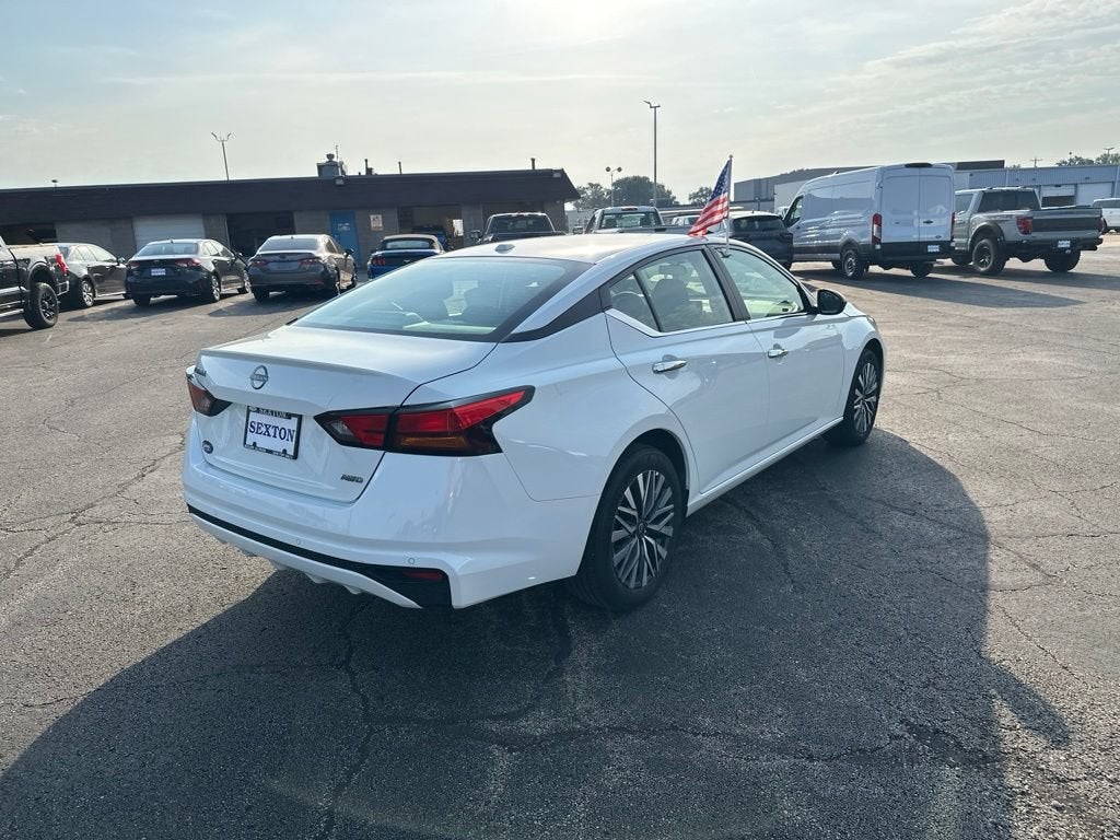 2025 Nissan Altima SV