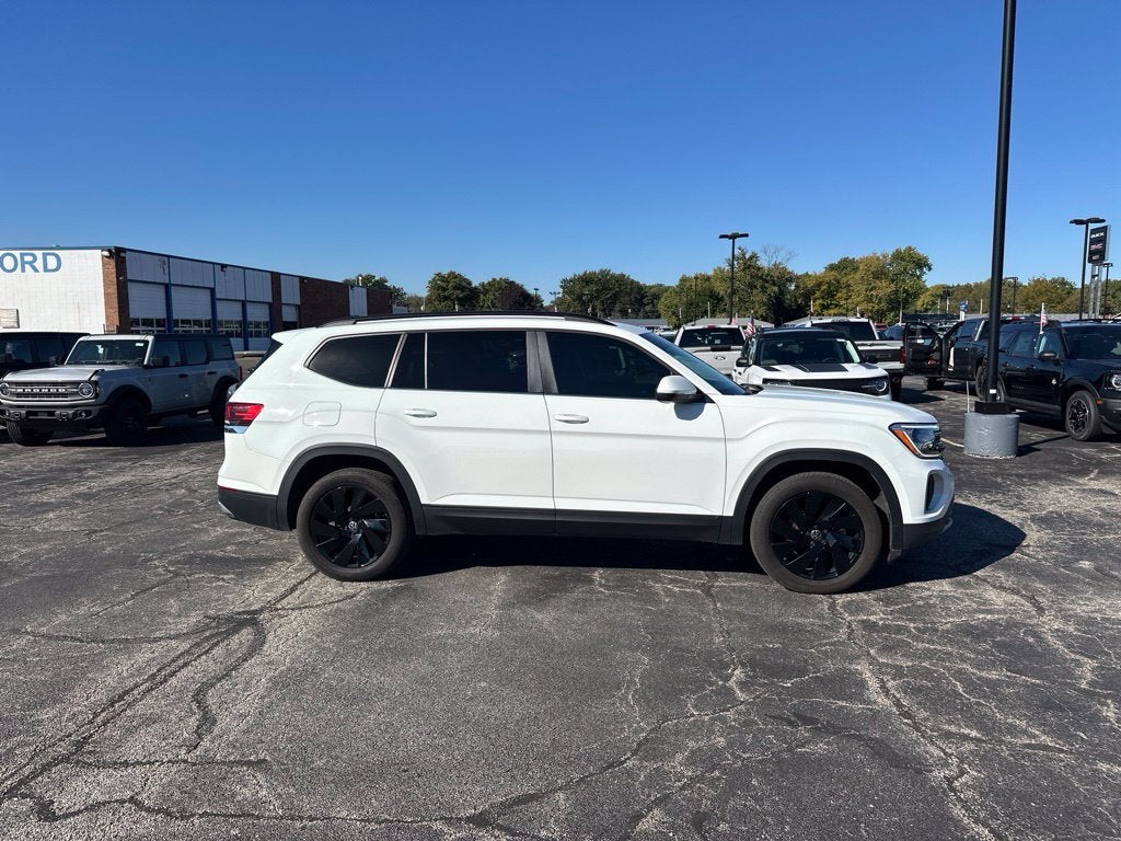 2024 Volkswagen Atlas 2.0T SE w/Technology