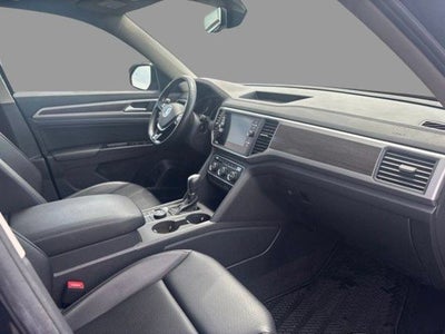 2019 Volkswagen Atlas 3.6L V6 SE w/Technology R-Line