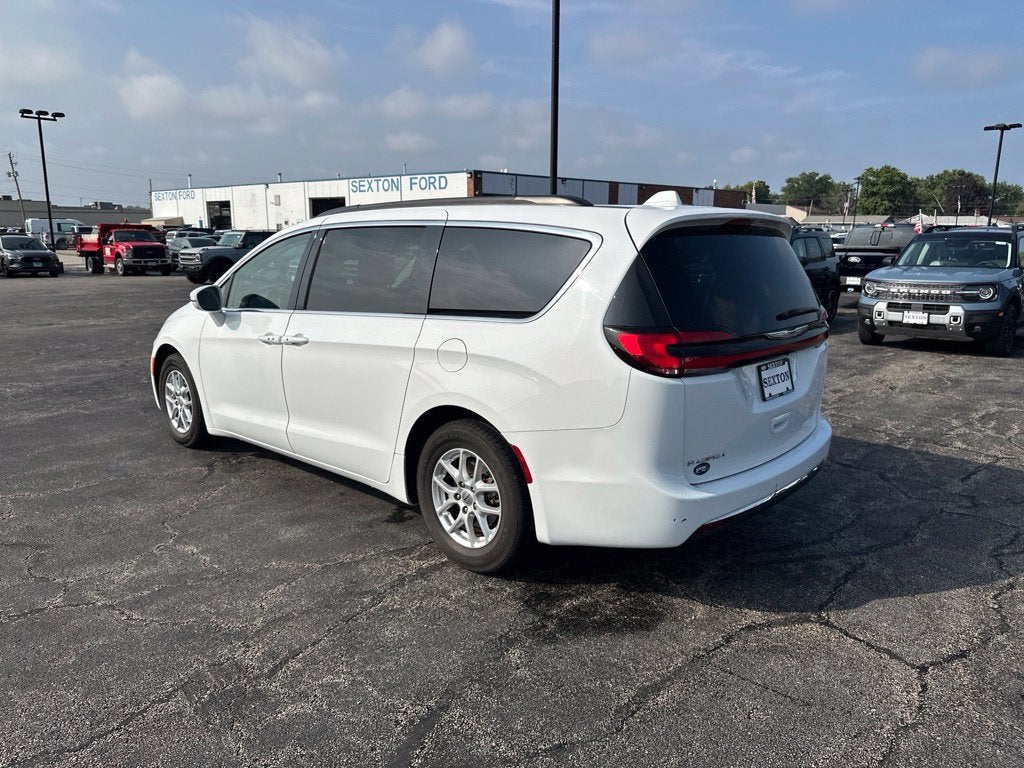 2022 Chrysler Pacifica Touring L