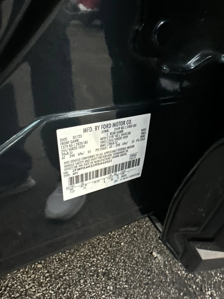2024 Ford Edge Titanium