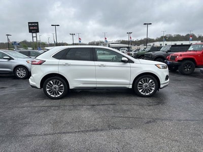 2023 Ford Edge Titanium