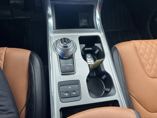 2024 Ford Edge Titanium