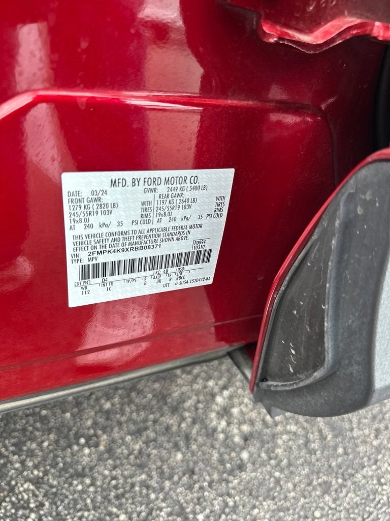 2024 Ford Edge Titanium