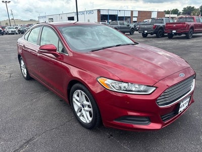 2016 Ford Fusion SE
