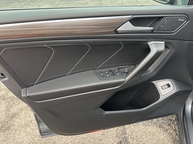 2022 Volkswagen Tiguan SEL R-Line